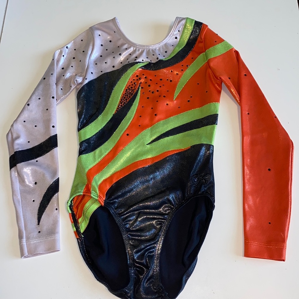 gK girls performance leotard